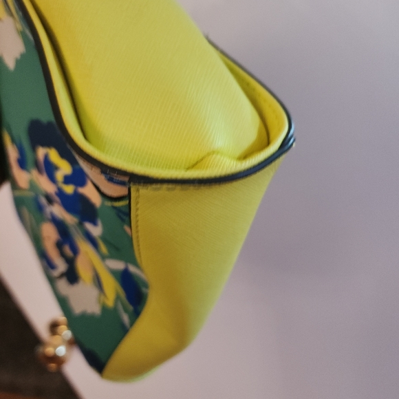 EMMA & SOPHIA CROSSBODY HANDBAG - Picture 3 of 11